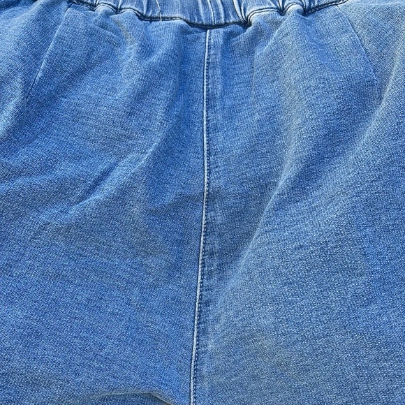 Quacker Factory DreamJeannes Pull-On Slim Leg Pants Pearl Rhinestone Trim SZ MED - Picture 9 of 11